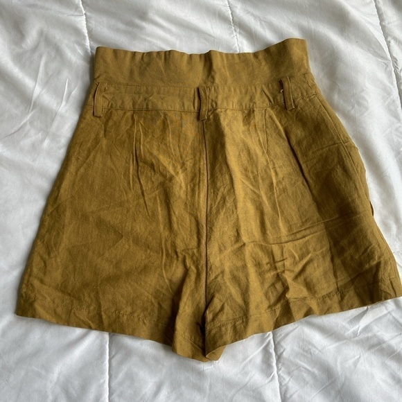 Le Lis High Waisted Mustard Shorts - Picture 3 of 3